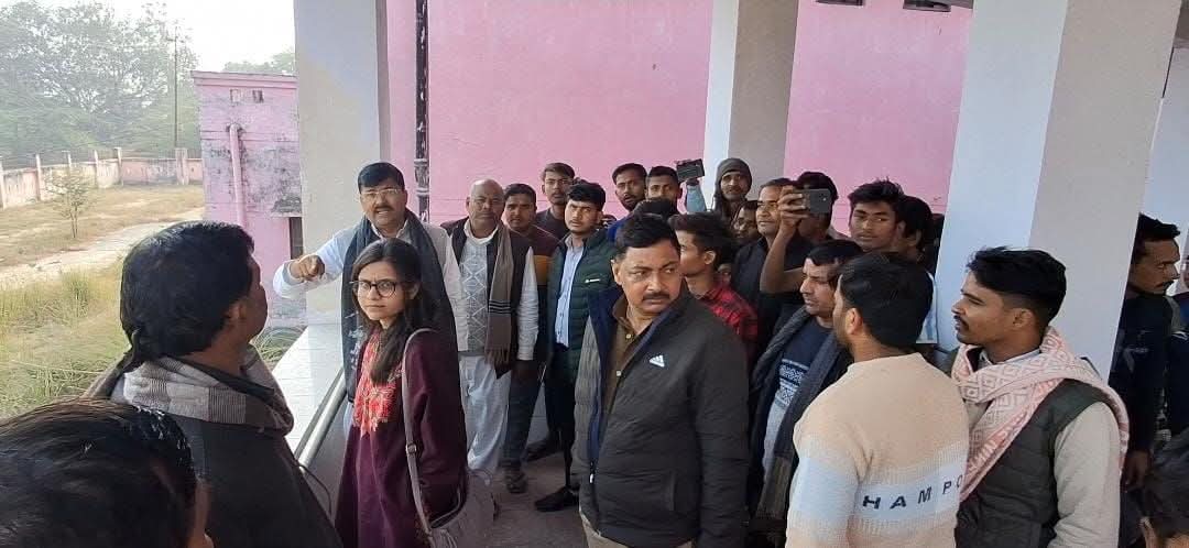 बिंदकी विधायक जयकुमार जैकी ने सेमरहटा सीएचसी का किया निरीक्षण, अव्यवस्थाओं पर जताई नाराज़गी