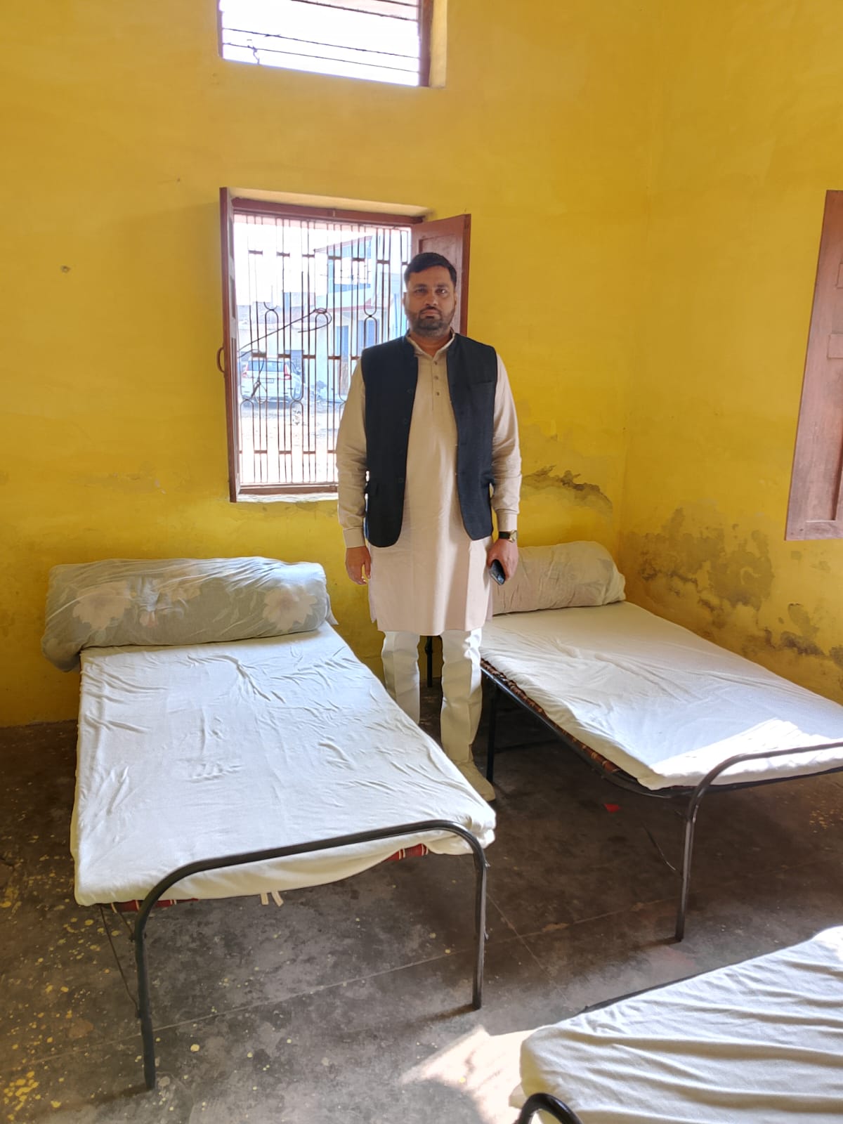 फफूंद में शीतलहर के बीच लोगों को मिली राहत