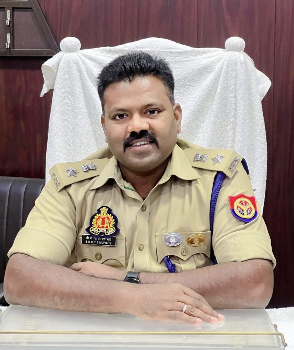 जनशिकायत निस्तारण में झाँसी पुलिस ने रचा इतिहास,जिले के सभी थाने टॉप..!!