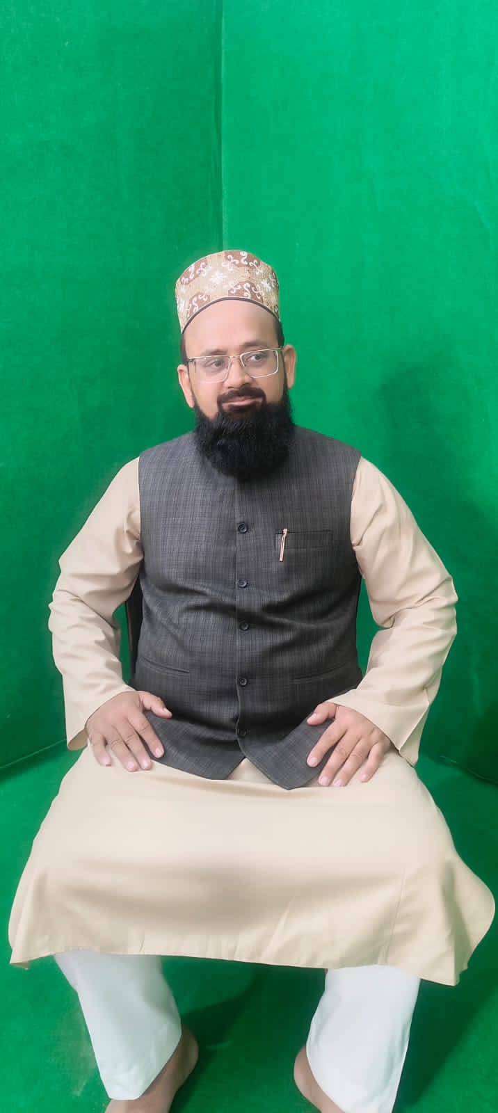 रोजा इंसान को बुराइयों और गुनाहों से बचाता है: मुजफ्फर चिश्ती