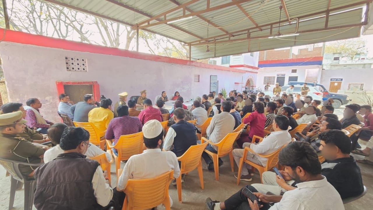 रमज़ान व होली को लेकर बिंदकी थाना में पीस कमेटी की बैठक सम्पन्न