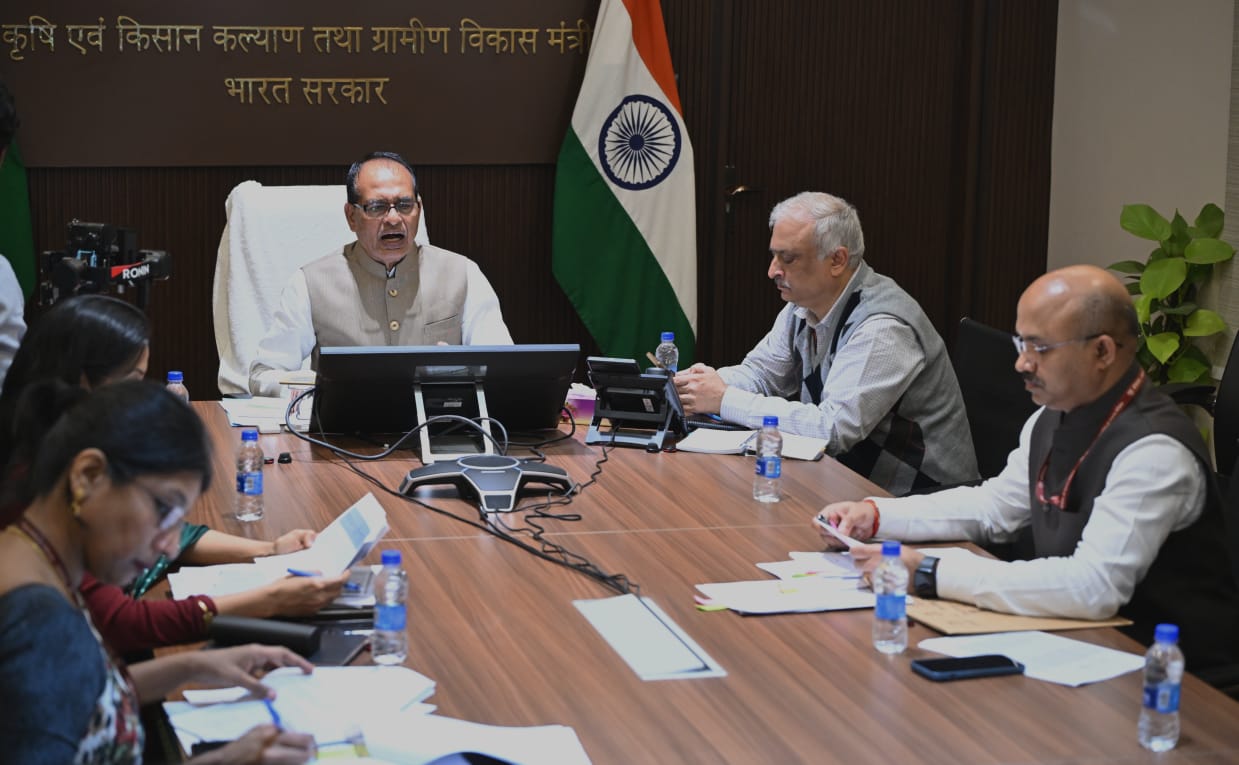केंद्रीय मंत्री शिवराज सिंह चौहान ने ली विभिन्न राज्यों के कृषि मंत्रियों की वर्चुअल बैठक