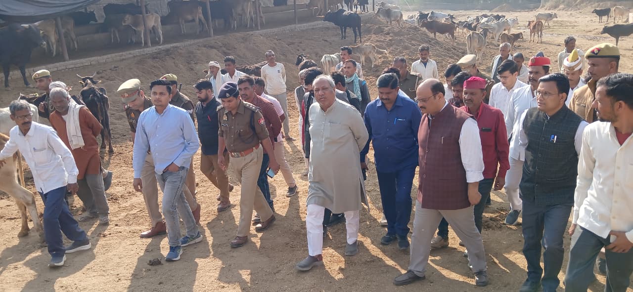 मा० मंत्री/प्रभारी मंत्री, मत्स्य विभाग, ने ग्राम खरका, किशुनपुर स्थित गौशाला का किया औचक निरीक्षण, दिये निर्देश