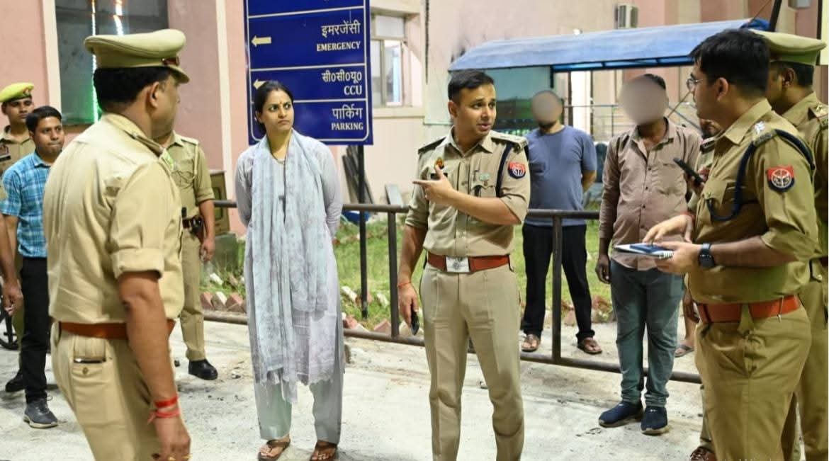 फतेहपुर में गैस रिसाव से मचा हड़कंप, भीषण धमाके में 9 लोग झुलसे