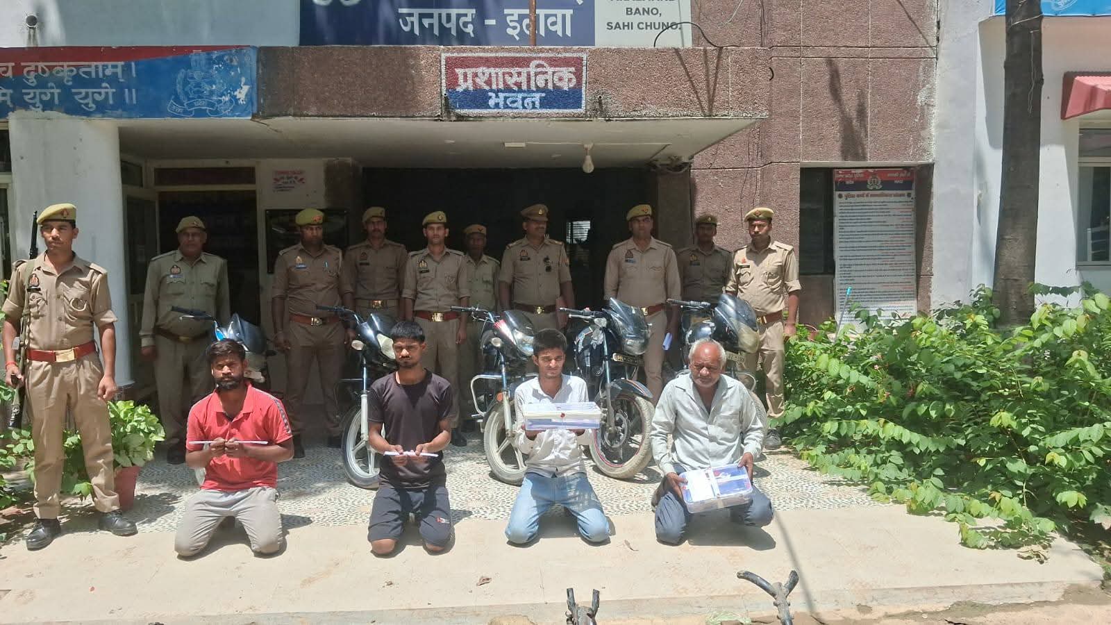 05 चोरी की बाइक, 09 चेसिस, तमंचा व बाइक काटने के उपकरण बरामद