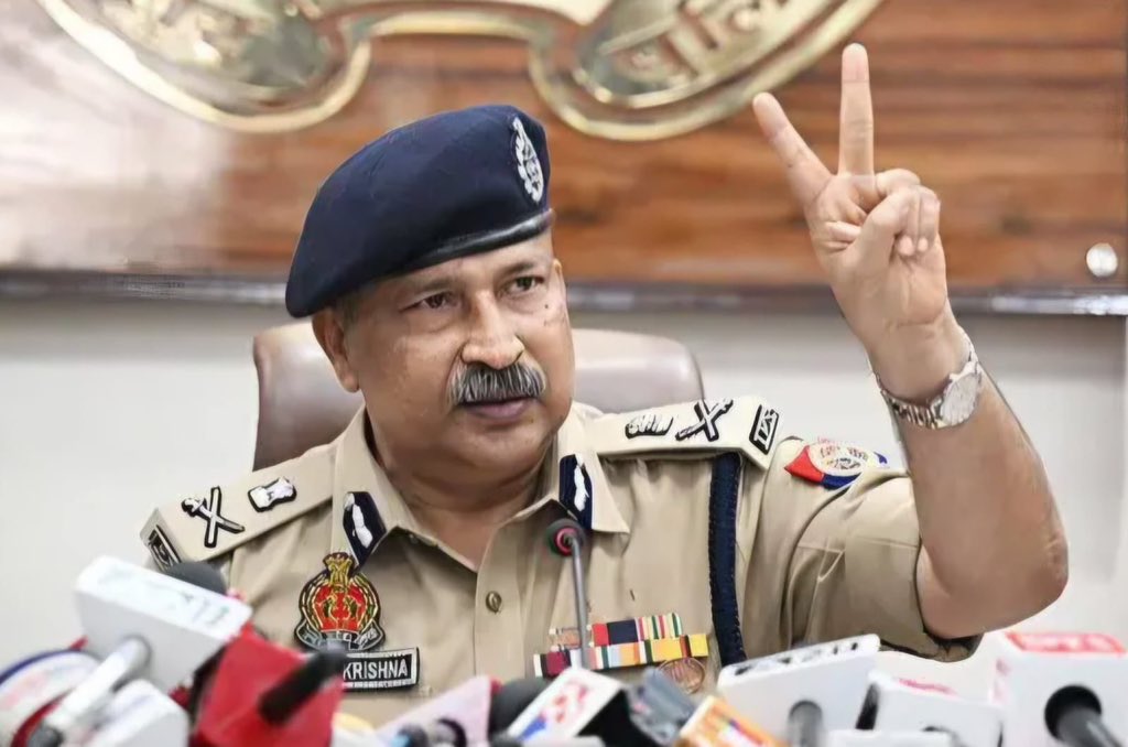 उत्तर प्रदेश को 4 वर्ष बाद स्थायी पुलिस महानिदेशक (DGP) का नेतृत्व प्राप्त हुआ है।