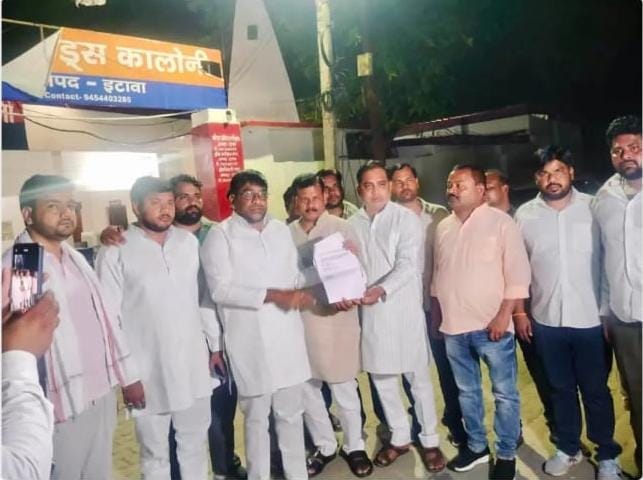 अखिलेश यादव के प्रति अभद्र टिप्पणी से नाराज सपाइयों ने पुलिस को दी तहरीर