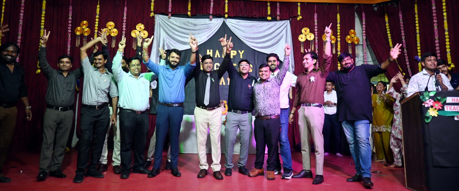 ज्ञान, ध्यान, धैर्य और कर्म है एक शिक्षक की पहचान – डाॅ.धर्मेन्द्र शर्मा
