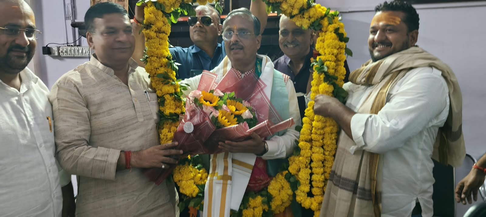 उपराज्यपाल बनने पर डा. दिनेश शर्मा का गोपाल मोहन ने किया स्वागत